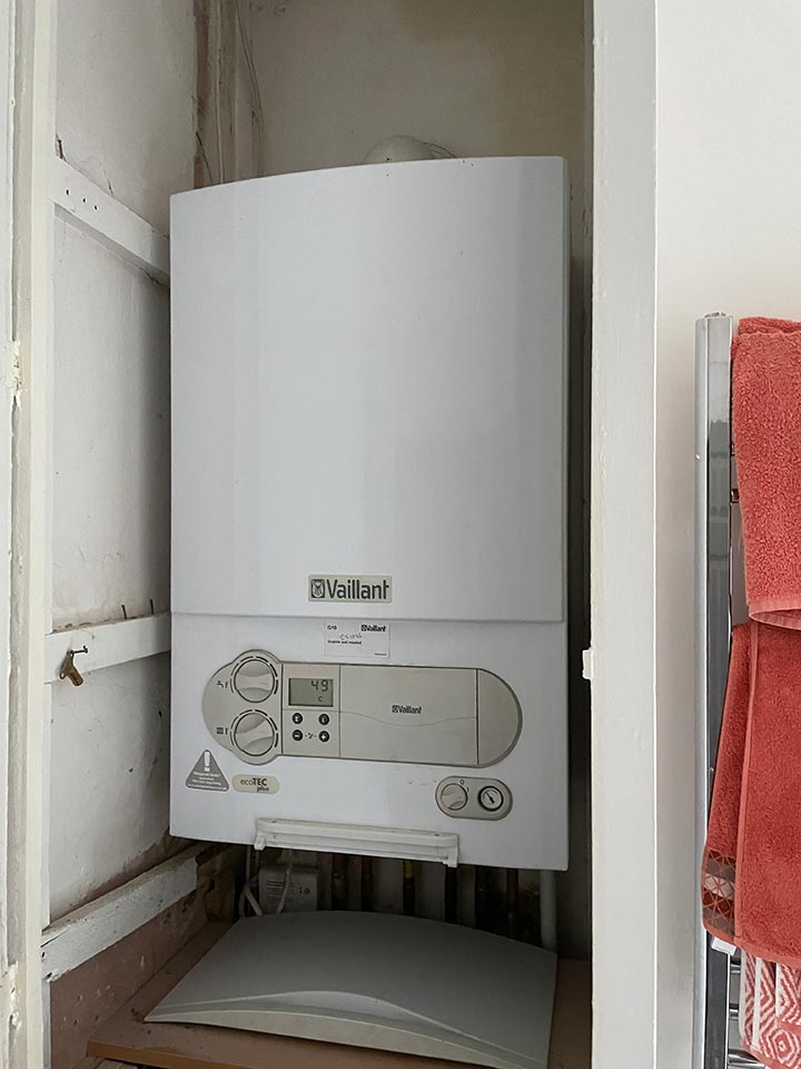 New Boiler fitted to Property in Leaphill Road, Pokesdown, Bournemouth - Emerald Builders Ltd
